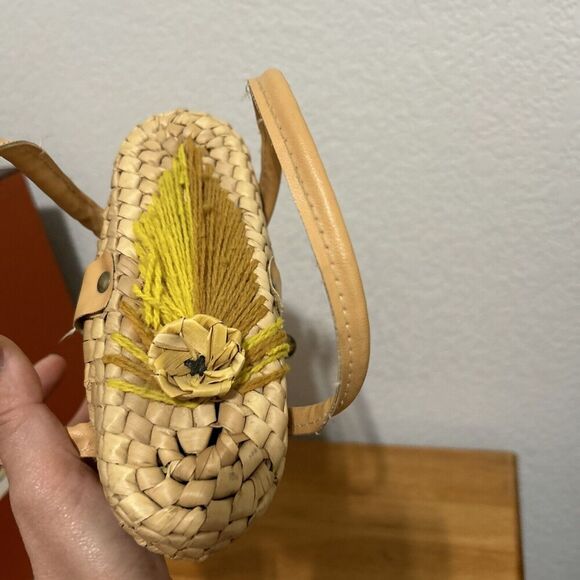 Vintage 1970s Woven Straw Leather Handbag Straw Flower Clusters Yarn Leaves - Picture 4 of 12